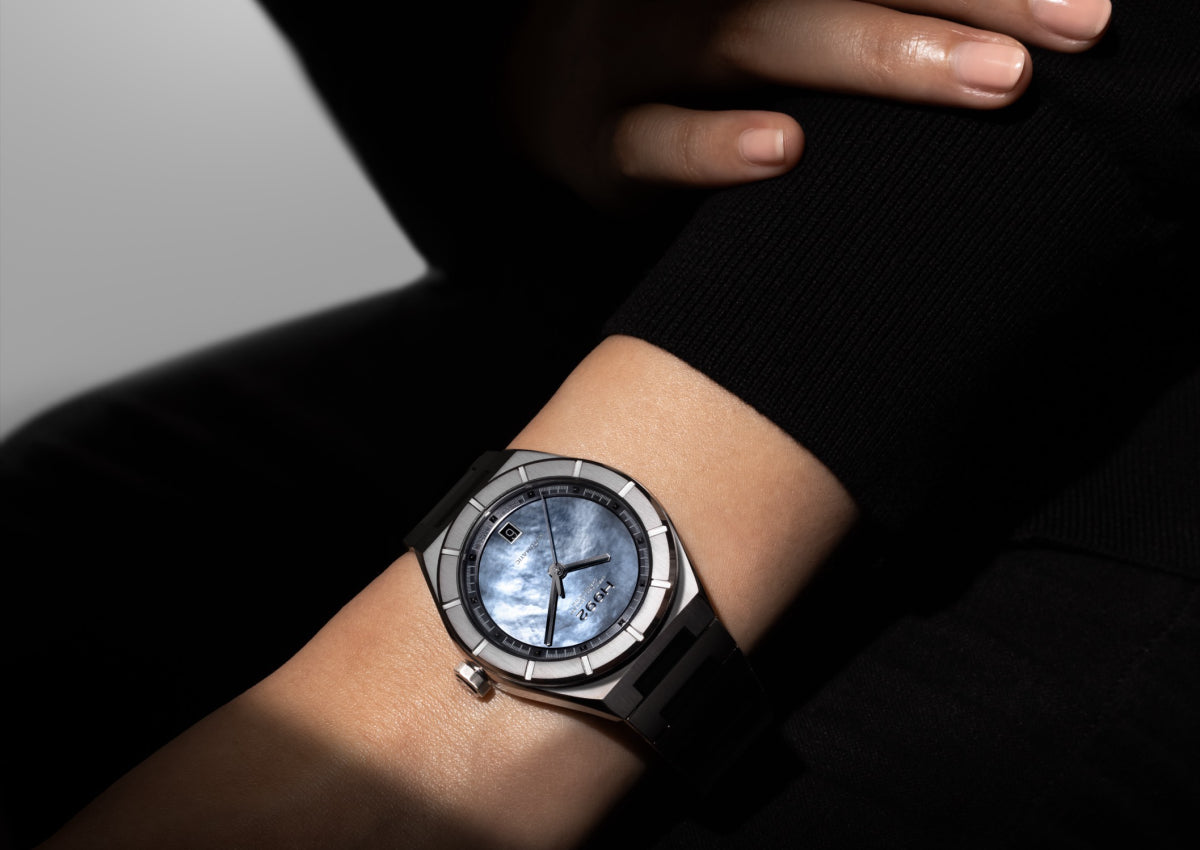 H992 | H2 Black Mother of Pearl + Silver